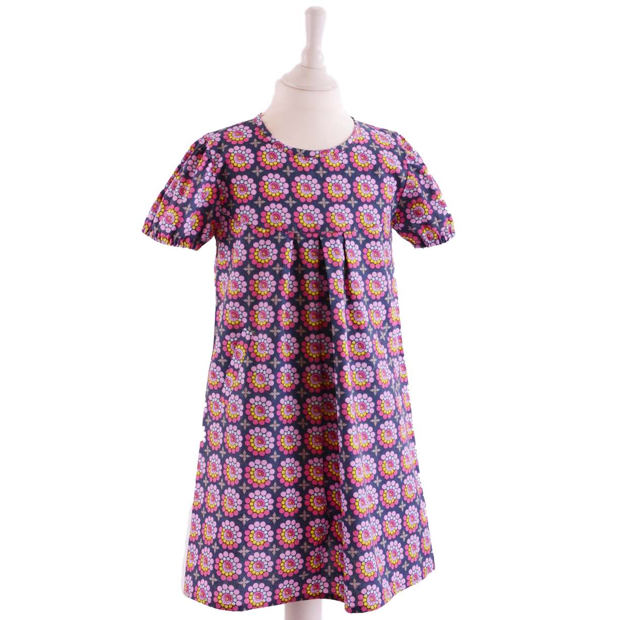 Webware Kleid mit Prilblumen Frontansicht von Elli Wunderstücke