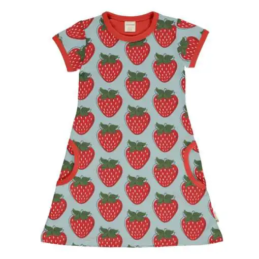 Maxomorra T-Shirt Kleid strawberry GOTS