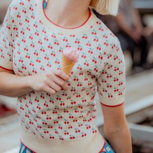 Strick Shirt Kirschen